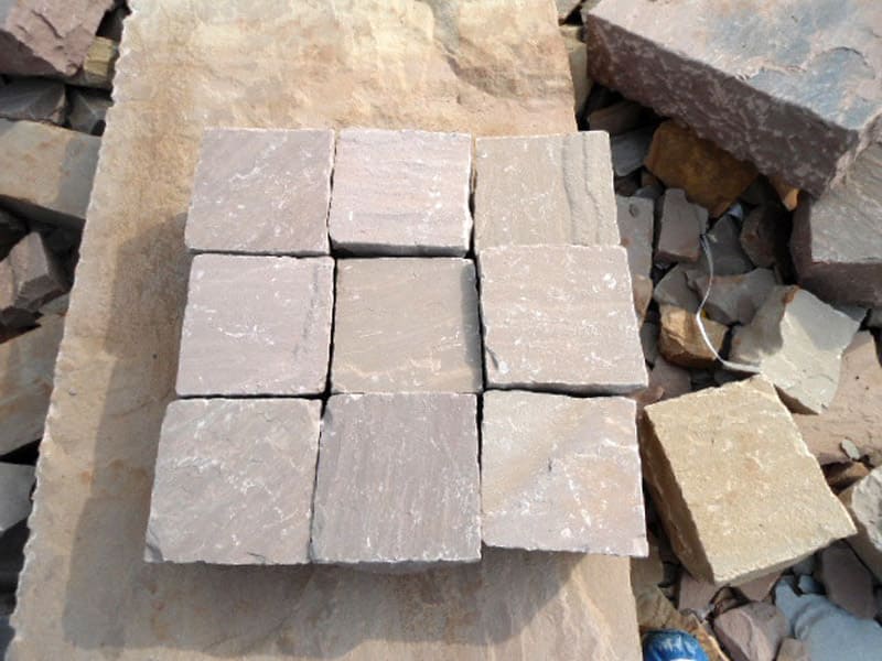 brown-natural-indian-sandstone-best-price-cobbles-outdoor-decor-landside-green-country-yard-side-stones-applications