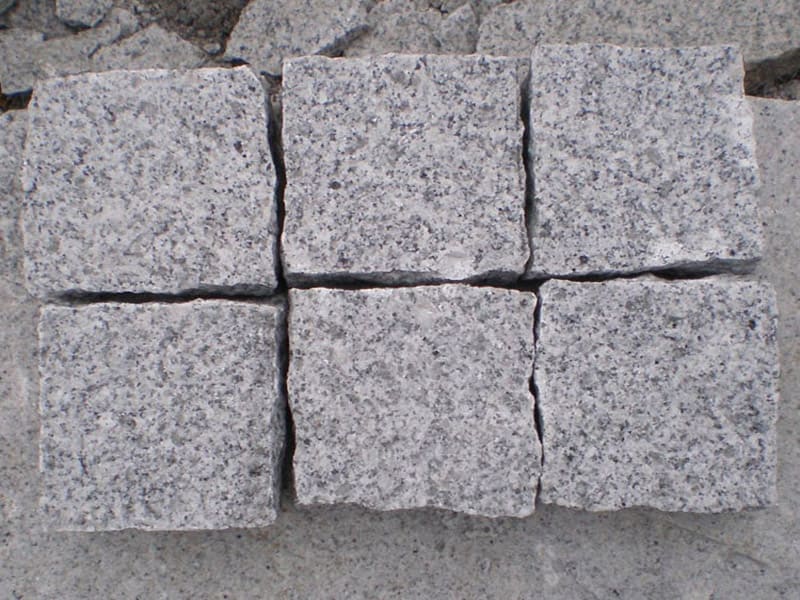 chima-pink-north-indian-granite-cobble-cubes-hand-split-tumbled-best-price-quality-pavement-stones-outdoor-landscape-products
