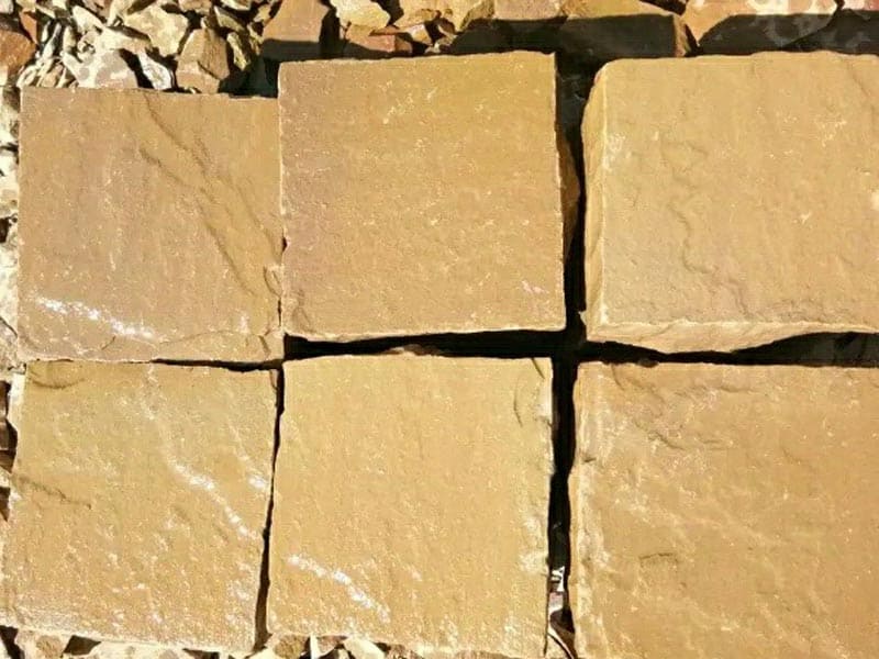 lalitpur-yellow-sandstone-natural-split-hand-cut-rock-stones-cobbles-landscaping-project-architechtural-building-material