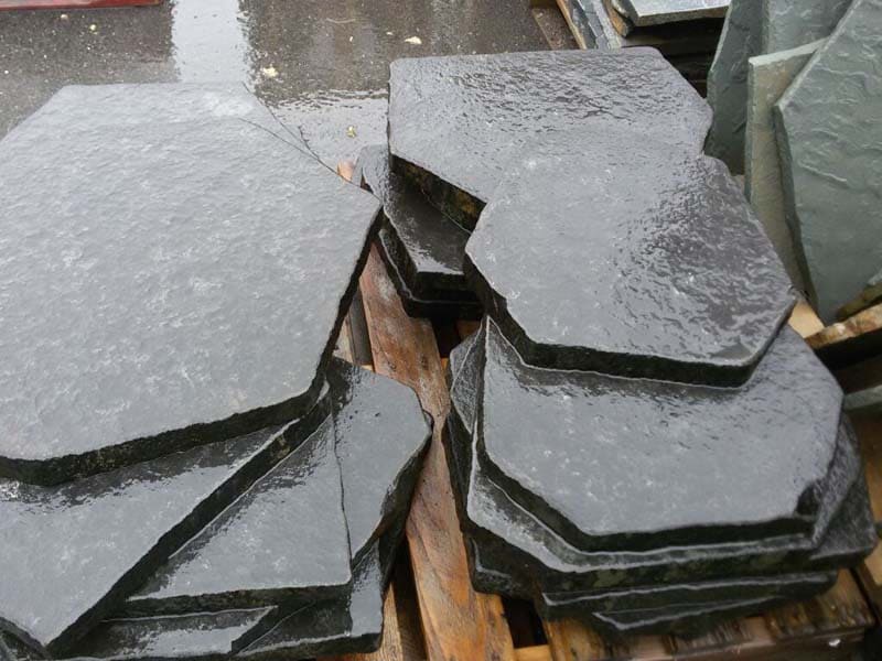 black-basalt-crazy-cobble-stone-flamed-finish-pavement-landscaping-material