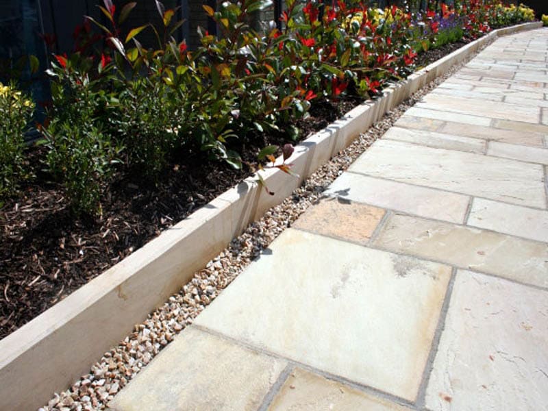 mint-sandstone-natural-garden-paving-kerbs