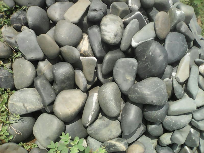 natural-green-river-pebble-stone-collection-bulk-boulder-outdoor-landscaping