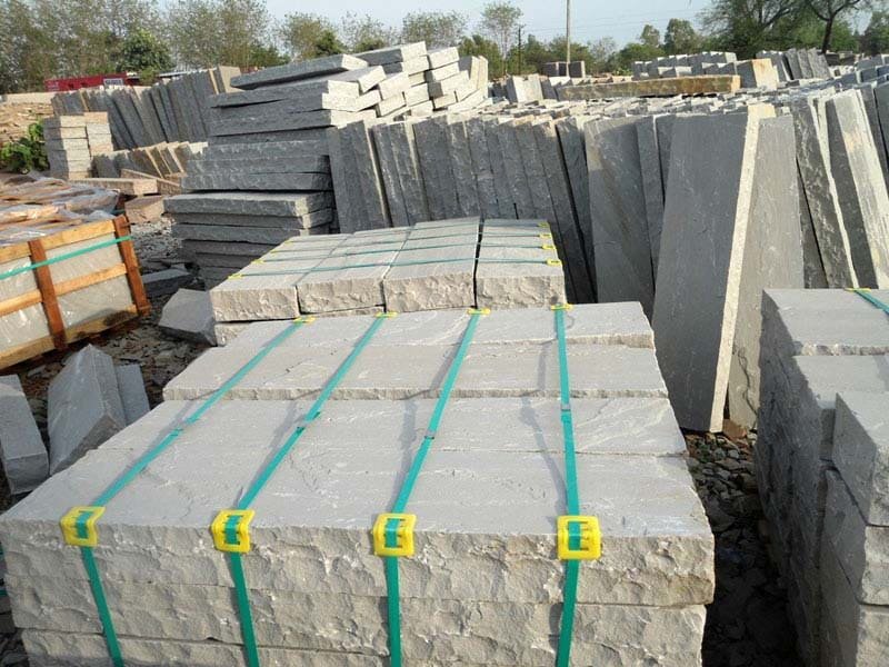 kandla-grey-natural-finish-sandstone-steps-for-project-purpose-customized-packaging