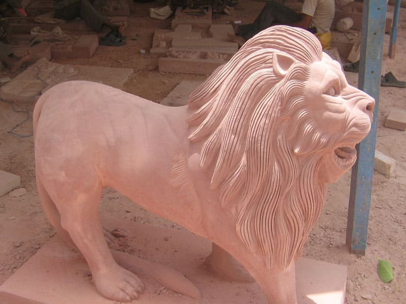 agra-red-sandstone-lion-statue-articles