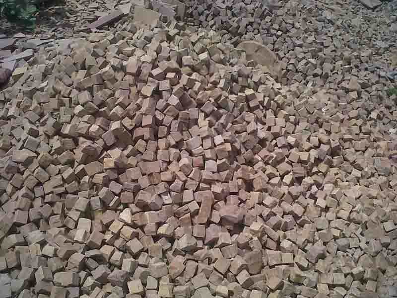 modak-sandstone-cobbles-stones-ware-house-stock-piles-international-global-exporter-supplier-factory-owner-from-india-asia