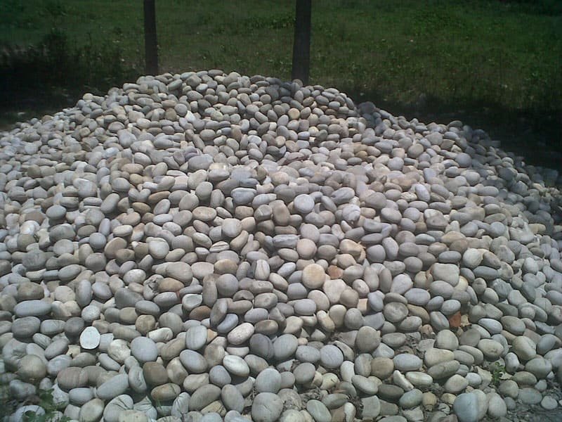 high-quality-natural-grey-river-pebble-decorative-landscaping-pavement-stones