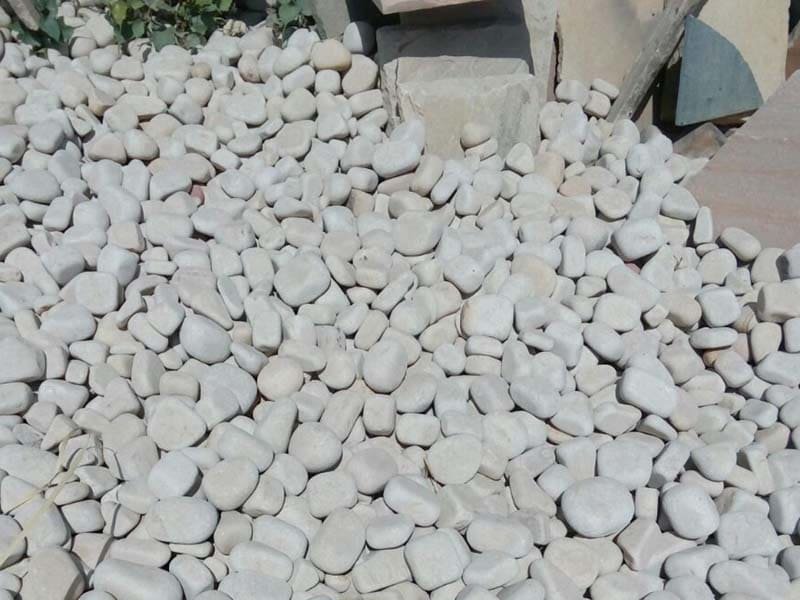 mint-colour-sandstone-tumbled-pebbles-garden-landscaping-fossile-natural-home-decor-stones