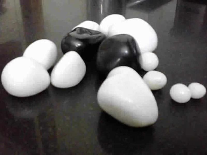 black-n-white-polished-marble-agate-natural-stone-pebbles-exporter-supplier-trader-wholesaler