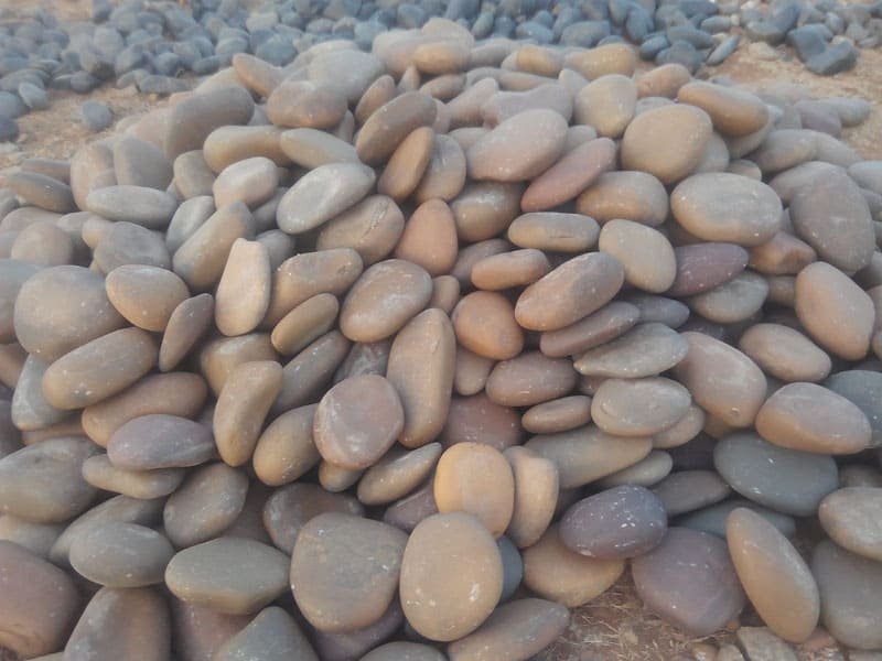 yellow-natural-boulder-size-river-pebbles-jumbo-rock-landscaping-pavement-stones-exporter